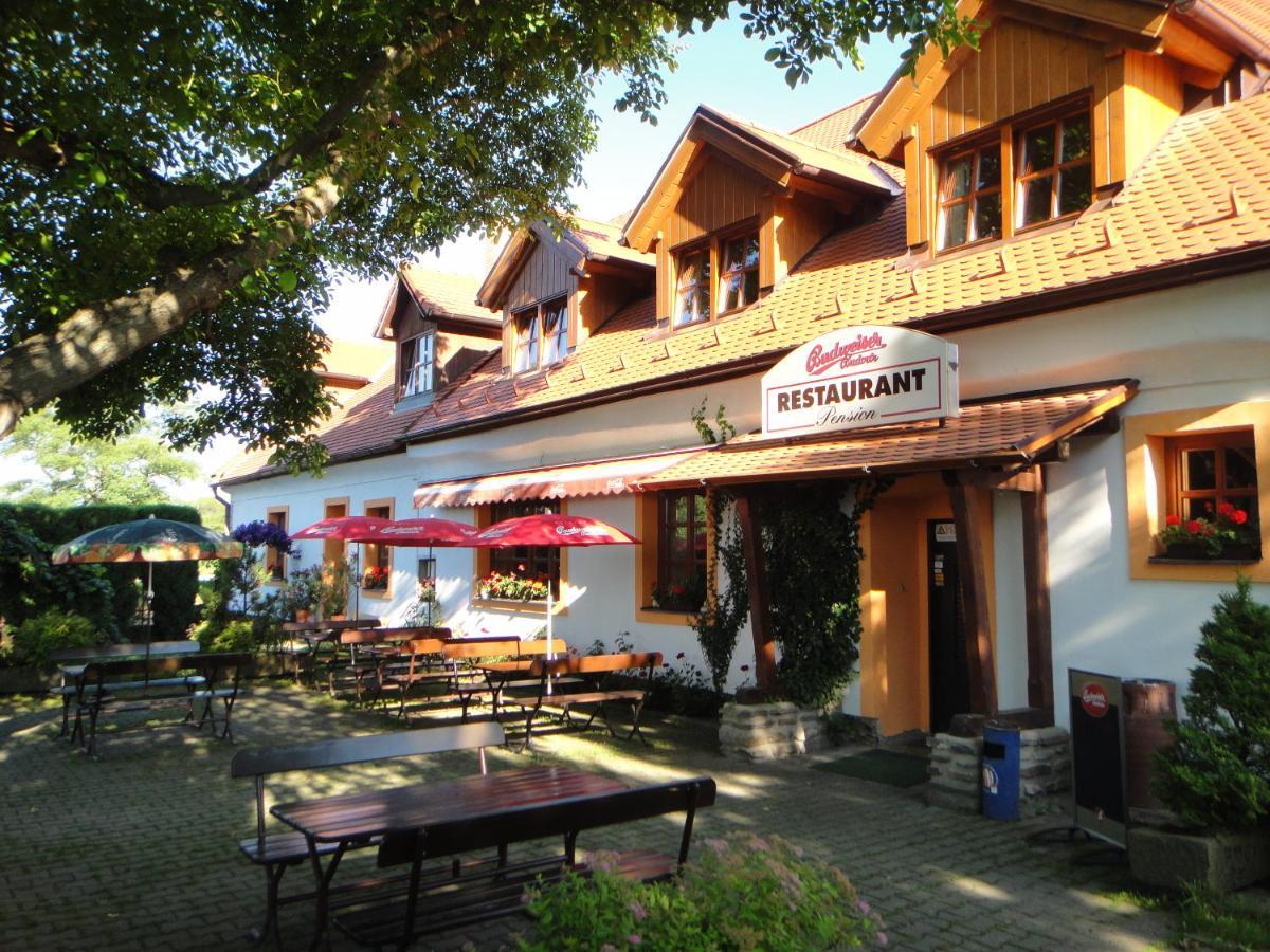 Pension & Restaurant U Konske Drahy Holkov Velesin Exterior photo